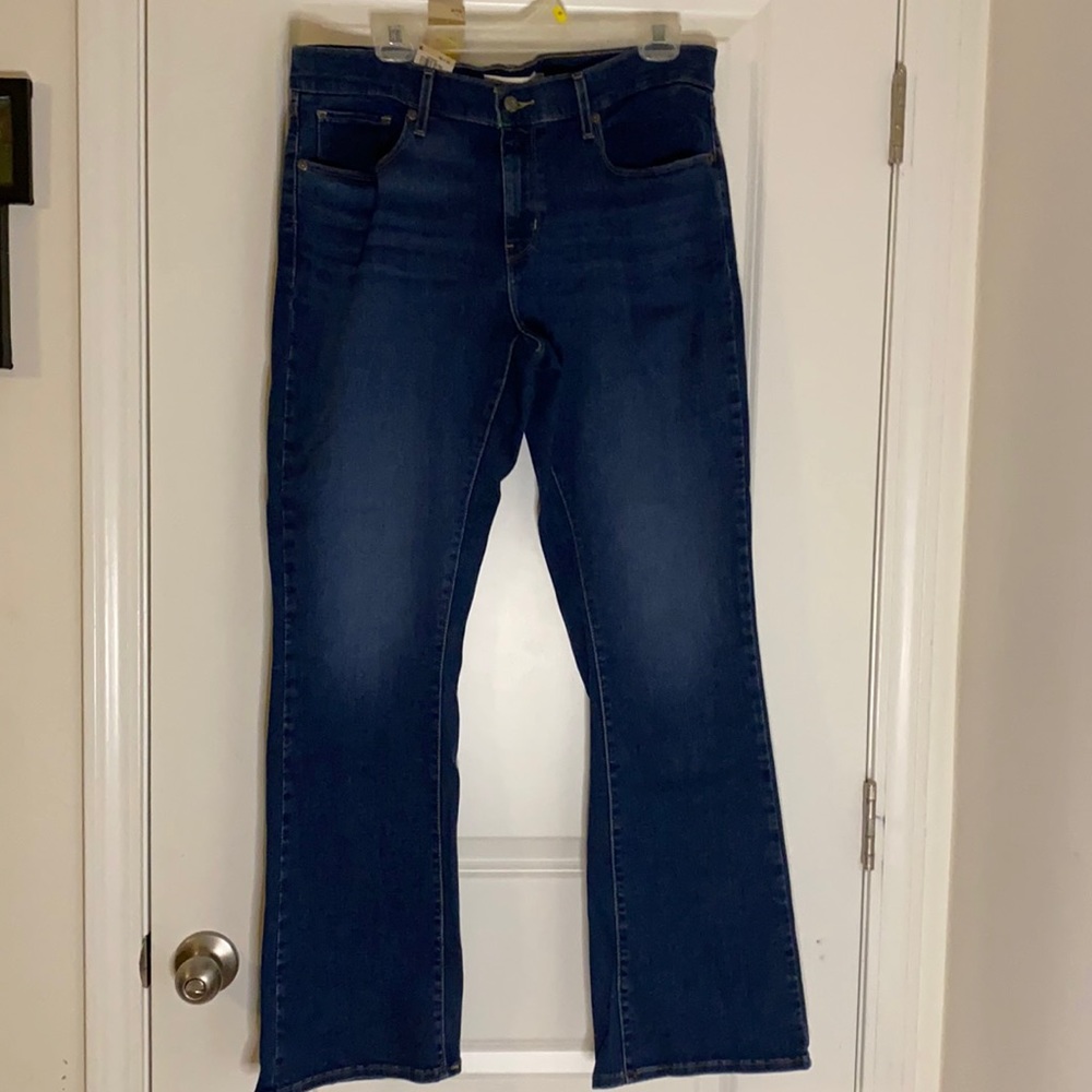 Brand New Levi Boot cut with Tags!